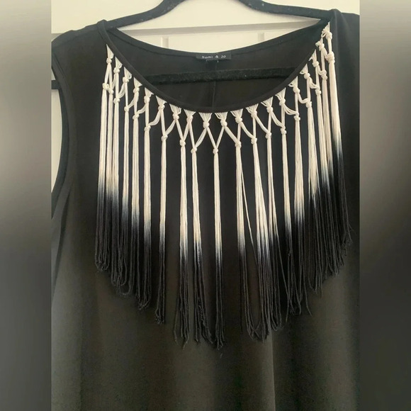 XL Sami & Jo Black Asymmetrical Dress with Ombré fringe. Excellent condition - Picture 7 of 8